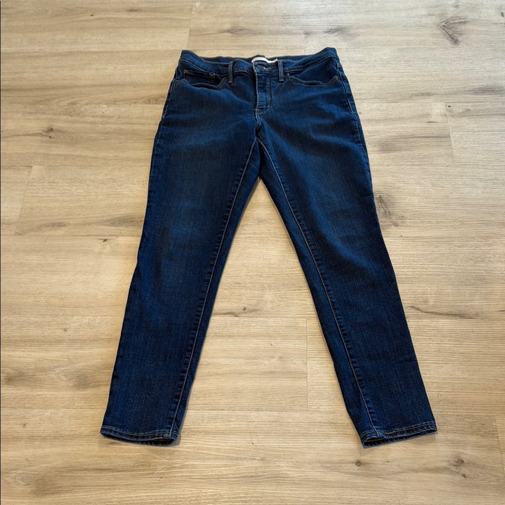 Levi's 311 Shaping Skinny Jeans